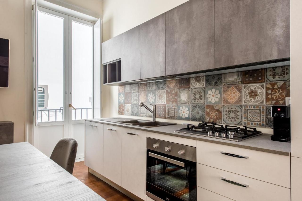 Anna'S Luxury Apartment ปาแลร์โม ภายนอก รูปภาพ